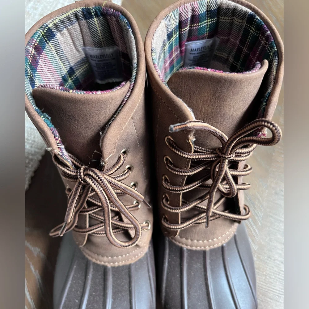 Marley Lilly Duck Boots Brown size 7
